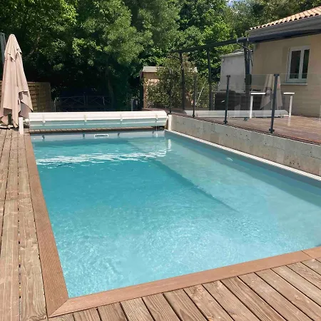 Bordeaux, Haut Floirac, Belle Maison Avec Piscine. * Floirac (Gironde)